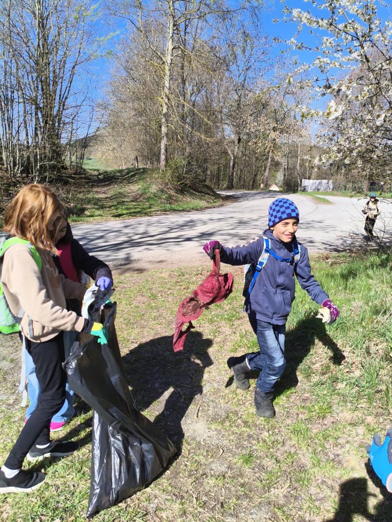 Jak se sem tohle dostalo? Fujky!