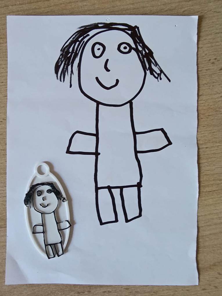 Originální obrázek vs. hotová klíčenka