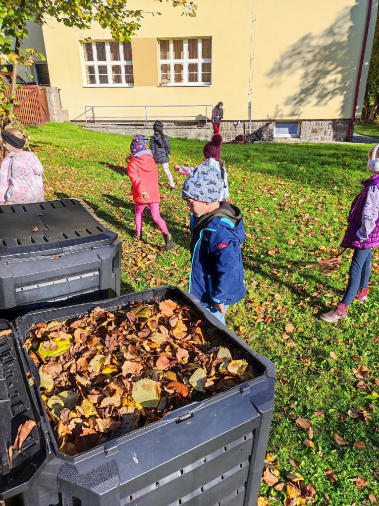 Plnění kompostéru