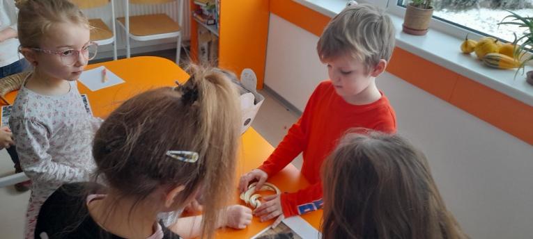 Zajímají se&nbsp;i školkáčci.