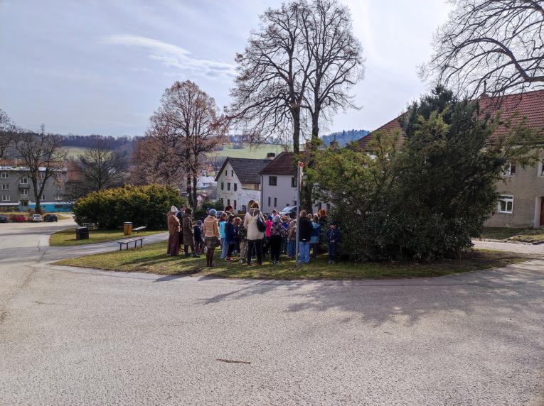 Zastavení na náměstí