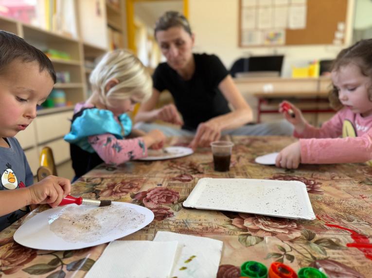 Natírání s&nbsp;pomocí štětců